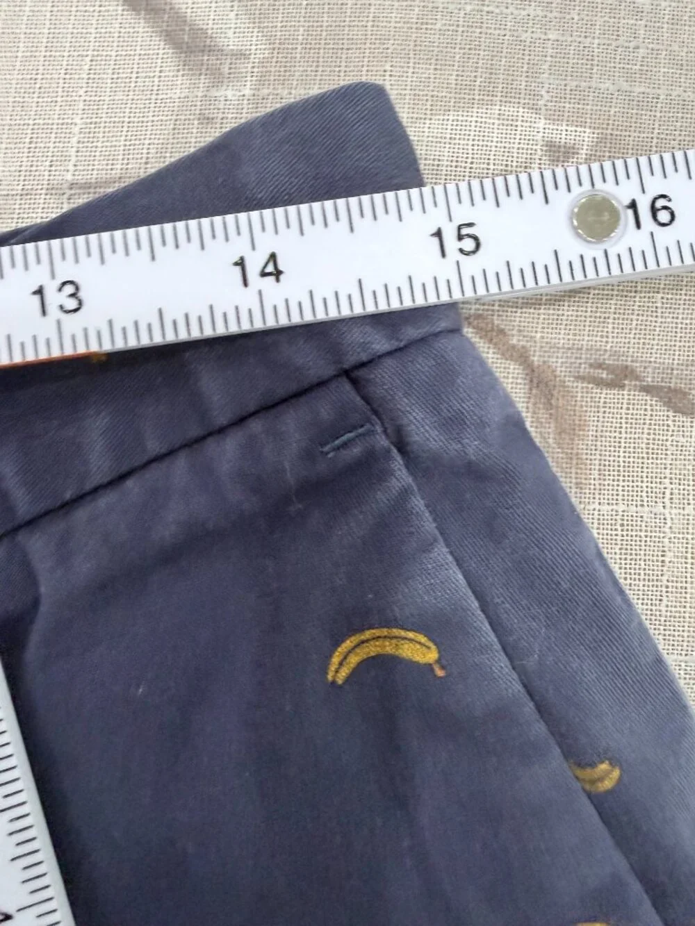 Banana Republic Aiden Shorts Mens 30 Banana Print Navy Stretch Chino Shorts